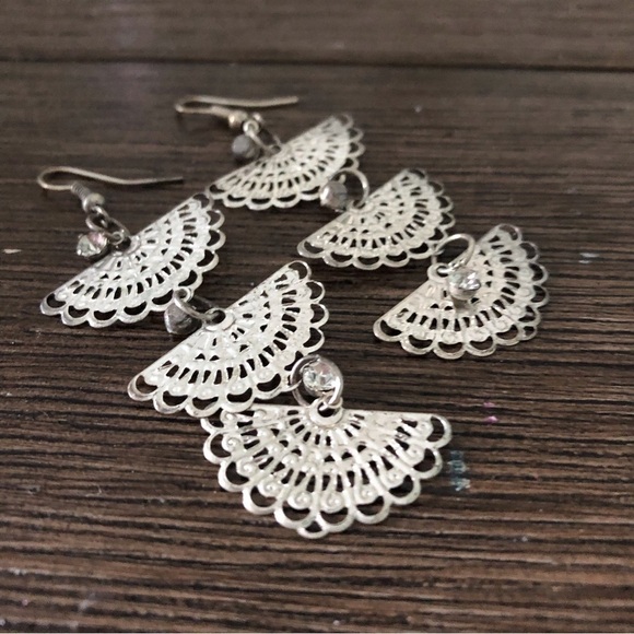 Sliver Metal cutout fan dangle fishhook earrings - Picture 2 of 2